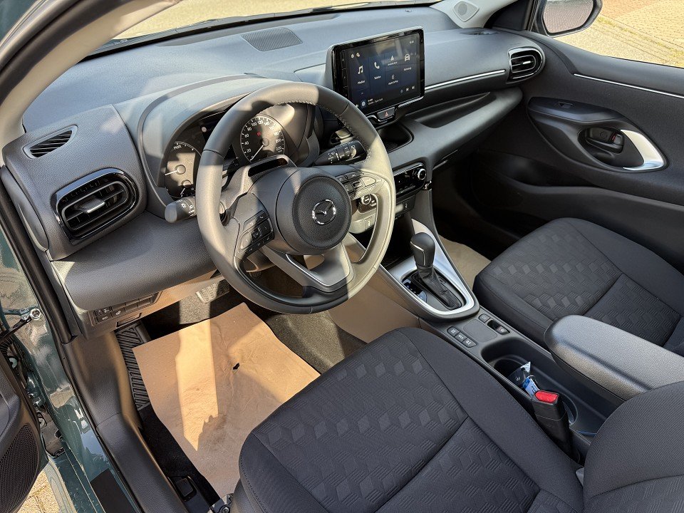 Fahrzeugabbildung Mazda 2 Hybrid 1.5L Hybrid VVT-i 116 Exclusive-Line