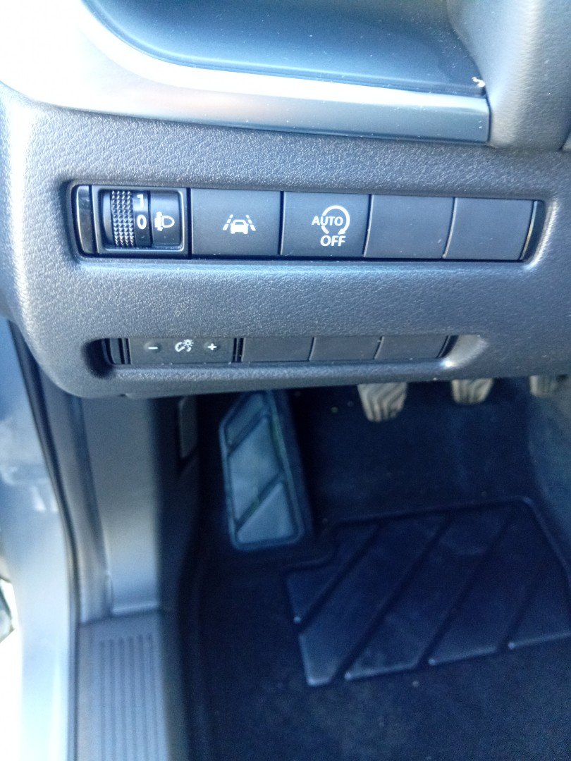 Fahrzeugabbildung Nissan QASHQAI 1.3 DIG-T MHEV 140PS 6MT 4x2 Acenta NC