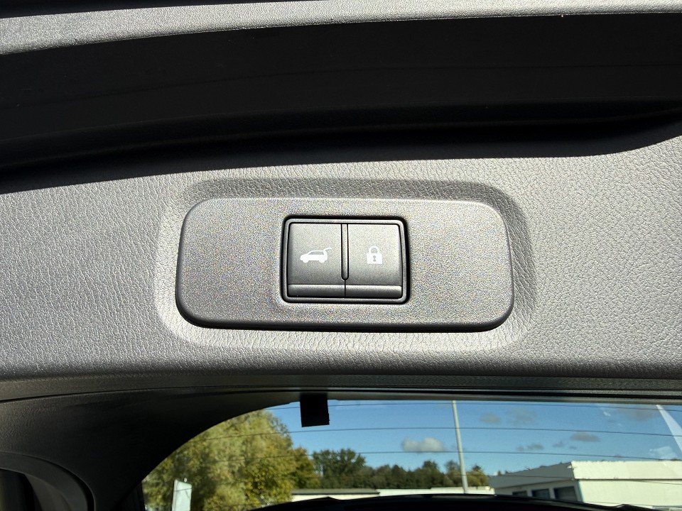 Fahrzeugabbildung Nissan QASHQAI 1.3 158PS Xtronic N-Connecta Winter Komfort 2Farben
