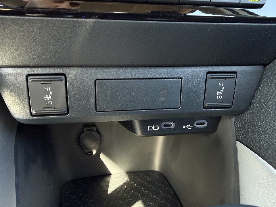 Fahrzeugabbildung Mazda 2 Hybrid 1.5L Hybrid VVT-i 116 Centre-Line