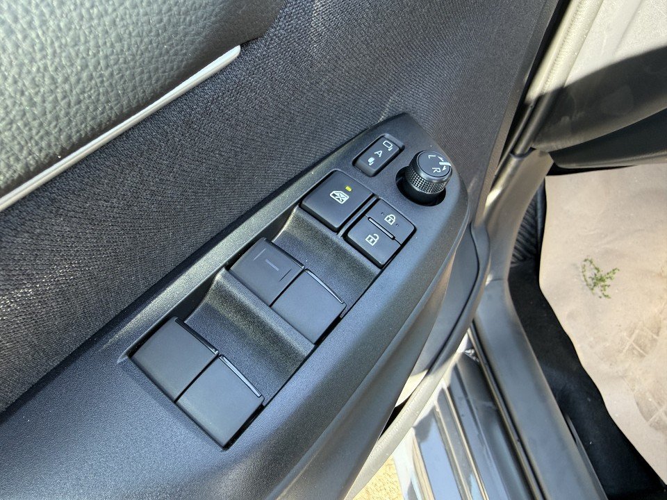 Fahrzeugabbildung Mazda 2 Hybrid 1.5L Hybrid VVT-i 116 Centre-Line