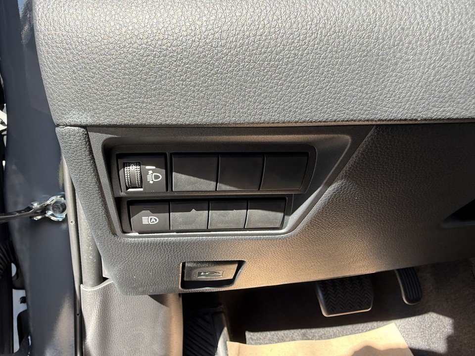 Fahrzeugabbildung Mazda 2 Hybrid 1.5L Hybrid VVT-i 116 Centre-Line