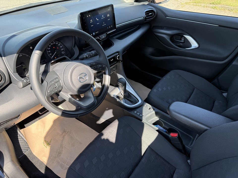 Fahrzeugabbildung Mazda 2 Hybrid 1.5L Hybrid VVT-i 116 Centre-Line