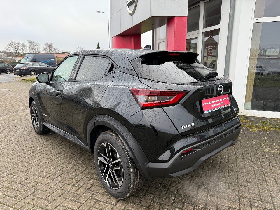 Fahrzeugabbildung Nissan JUKE 1.6 HYBRID 143PS 4AMT N-CONNECTA Winter II