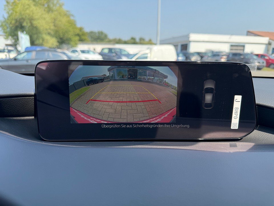 Fahrzeugabbildung Mazda 3 2.5L e-SKYACTIV G 140ps 6AT Homura