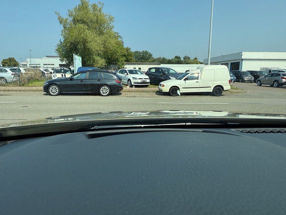 Fahrzeugabbildung Mazda 3 2.5L e-SKYACTIV G 140ps 6AT Homura