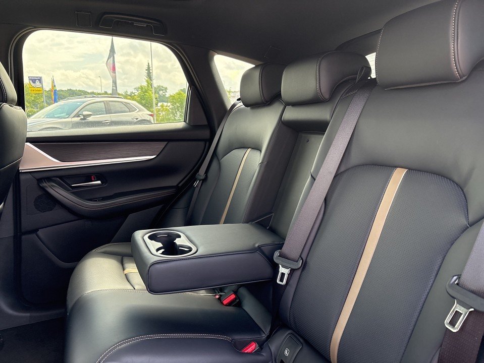 Fahrzeugabbildung Mazda CX-60 2.5L e-SKYACTIV PHEV 327ps Homura Plus