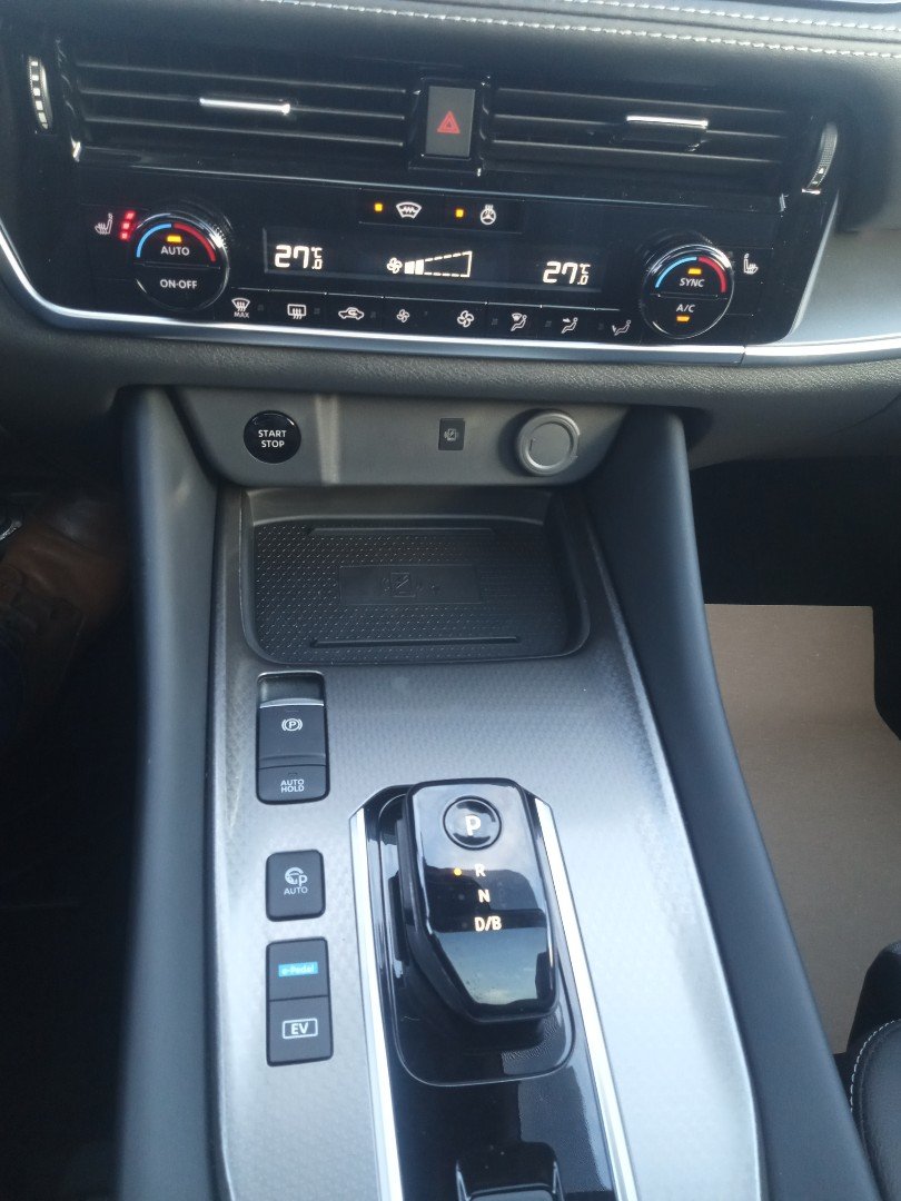 Fahrzeugabbildung Nissan QASHQAI MY24 1.5 VC-T e-POWER N-Connecta Winter Komfort PGD