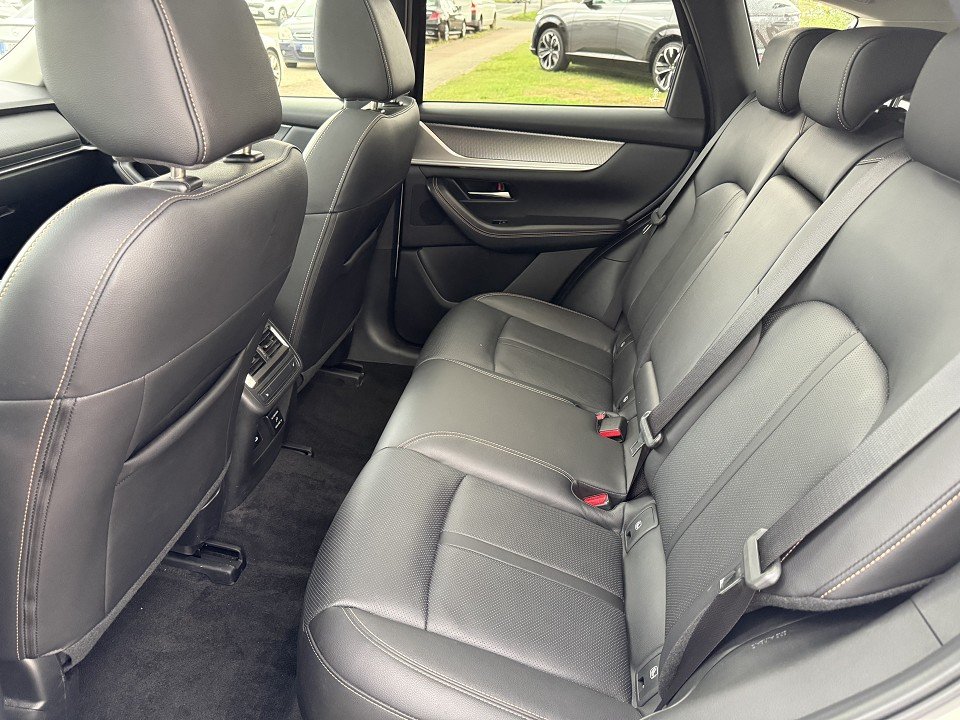 Fahrzeugabbildung Mazda CX-60 2.5L e-Skyactiv PHEV HOMURA CON-P DRI-P COM-P PAN-P AHK
