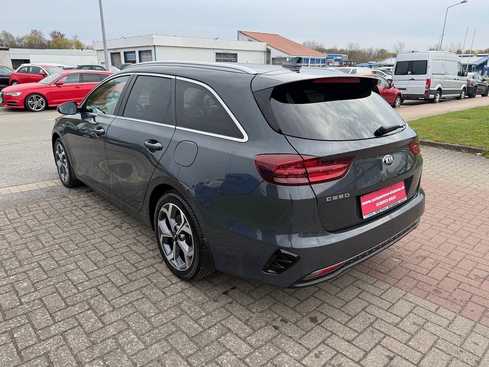 Fahrzeugabbildung Kia Ceed Sportswagon Platinum Edition