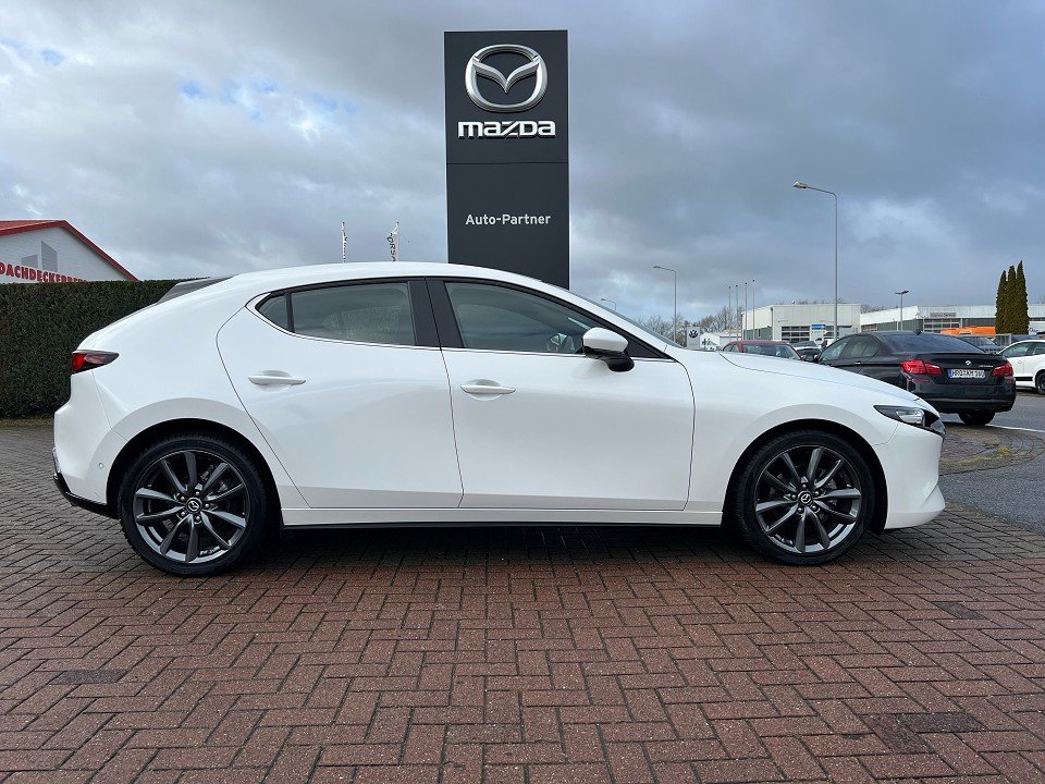 Fahrzeugabbildung Mazda 3 SKYACTIV-G 2.0 M Hybrid 6GS AL-SELECTION A18 ACT-P