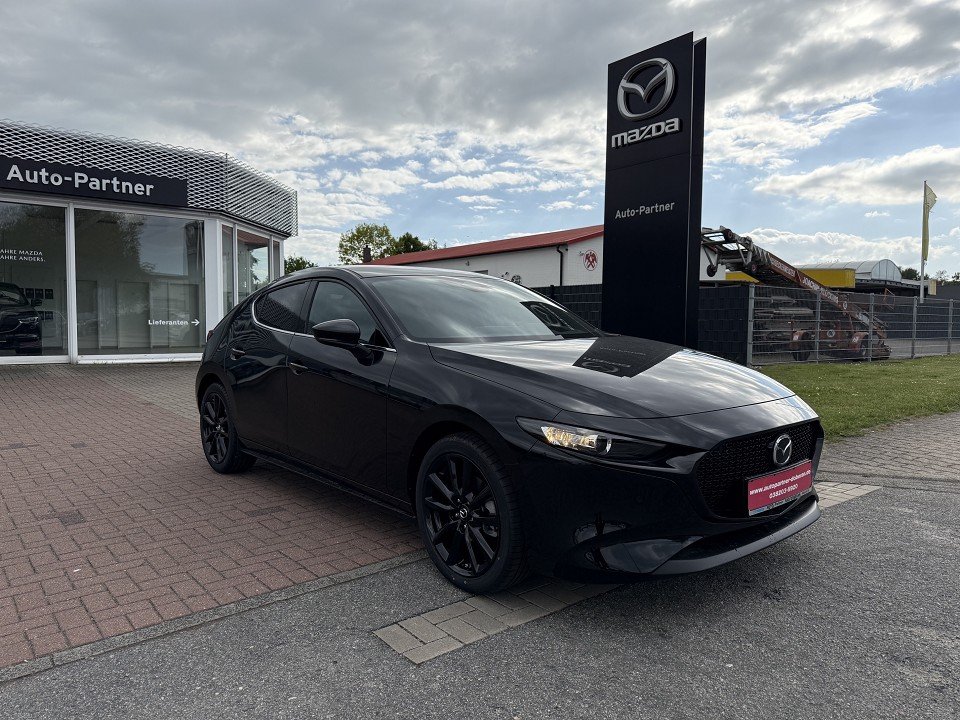 Mazda 3 2.5L e-SKYACTIV G 140ps 6AT Homura