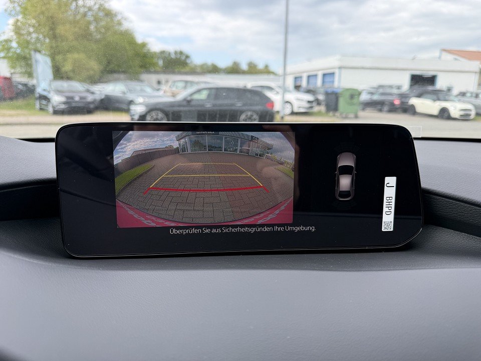 Fahrzeugabbildung Mazda 3 2.5L e-SKYACTIV G 140ps 6AT Homura