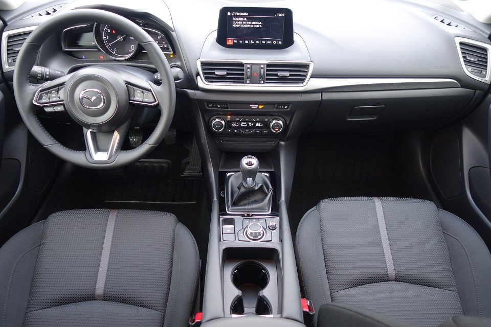 Fahrzeugabbildung Mazda 3 SKYACTIV-G 120 6GS AL-CENTER TOU-P