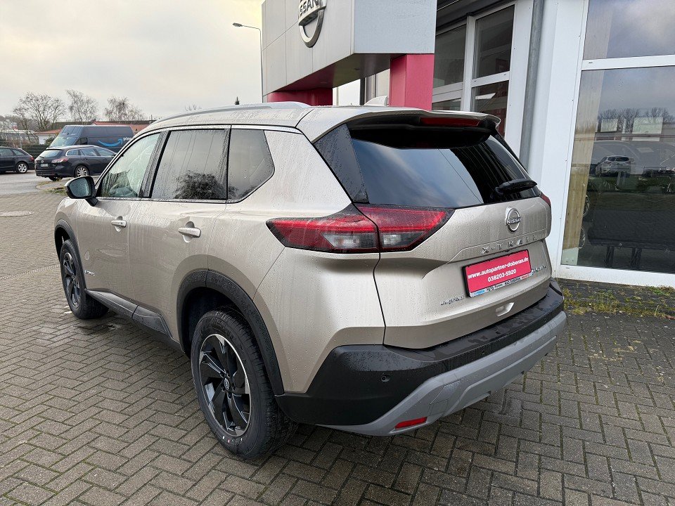 Fahrzeugabbildung Nissan X-TRAIL 1.5 VC-T e-4ORCE 4x4 N-Connecta 5 Sitze PGD