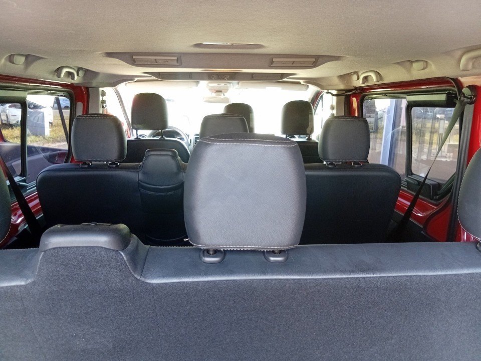Fahrzeugabbildung Nissan NV300 Kombi 9-Sitzer L1H1 2,7t COMFORT