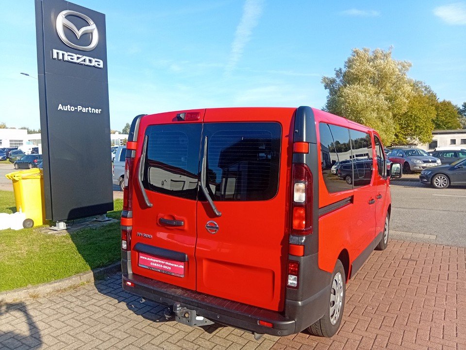 Fahrzeugabbildung Nissan NV300 Kombi 9-Sitzer L1H1 2,7t COMFORT