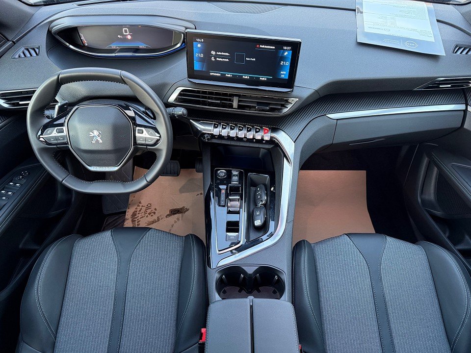 Fahrzeugabbildung Peugeot 3008 1.2 PureTech 130 Allure Pack