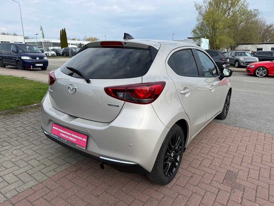 Fahrzeugabbildung Mazda 2 SKYACTIV-G 90 HOMURA NAV ohne BSM / RCTA