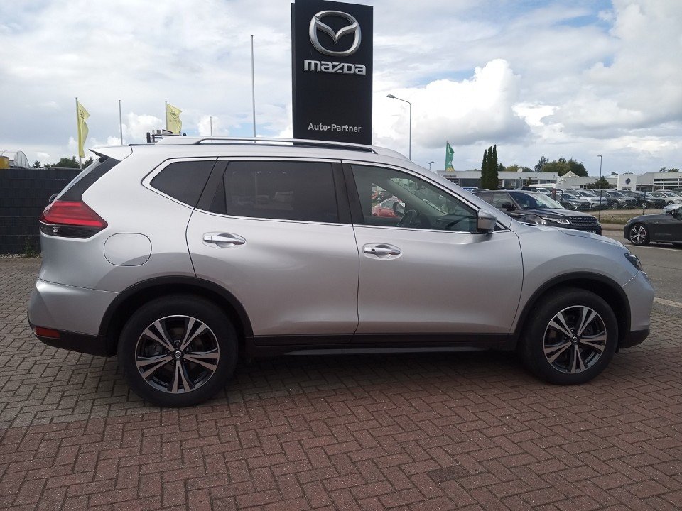 Fahrzeugabbildung Nissan X-TRAIL 1.7 dCi 6MT N-Connecta 5 Sitze PGD