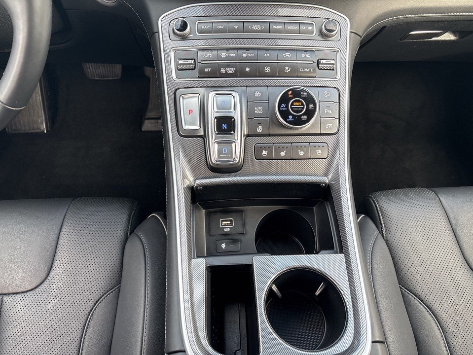 Fahrzeugabbildung Hyundai Santa Fe Prime Plug-In Hybrid 4WD