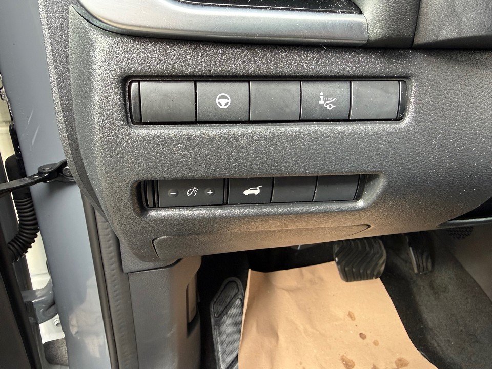 Fahrzeugabbildung Nissan QASHQAI 1.5 VC-T e-Power N-CONNECTA WINTER BUSINESS TECH