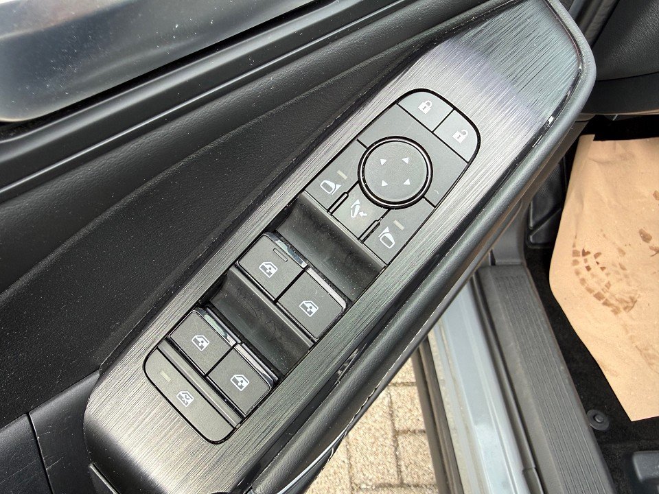 Fahrzeugabbildung Nissan QASHQAI 1.5 VC-T e-Power N-CONNECTA WINTER BUSINESS TECH