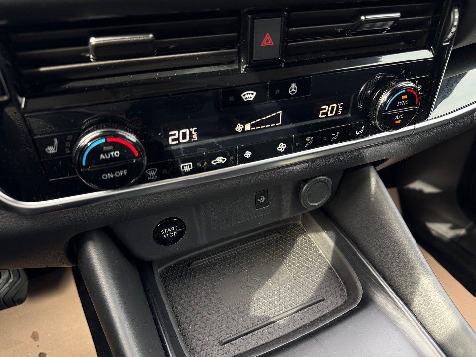 Fahrzeugabbildung Nissan QASHQAI 1.5 VC-T e-Power N-CONNECTA WINTER BUSINESS TECH