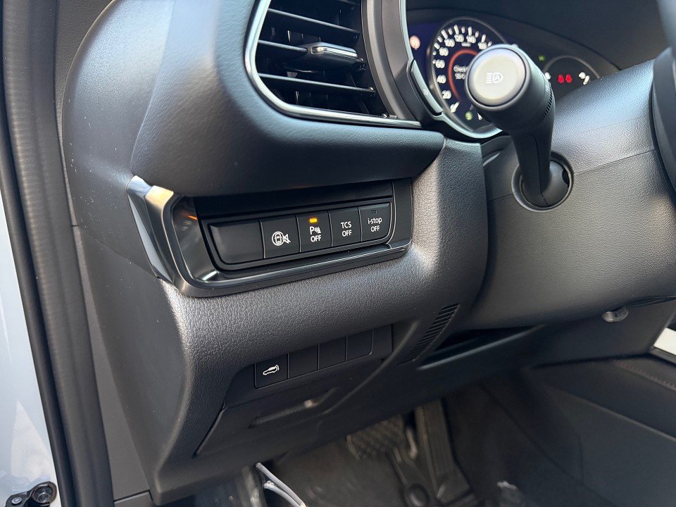 Fahrzeugabbildung Mazda CX-30 2.5L e-SKYACTIV G 140ps 6AT Homura