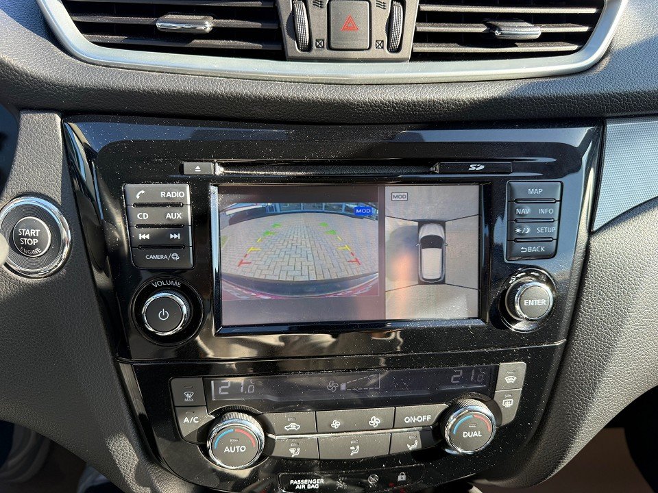 Fahrzeugabbildung Nissan QASHQAI 1.2 DIG-T 6MT 4x2 N-Connecta