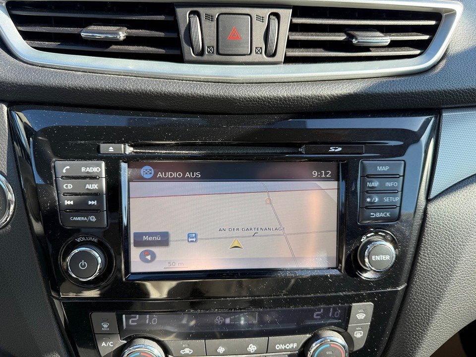 Fahrzeugabbildung Nissan QASHQAI 1.2 DIG-T 6MT 4x2 N-Connecta