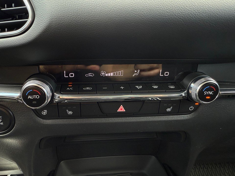 Fahrzeugabbildung Mazda CX-30 2.5L e-SKYACTIV G 140ps 6MT Centre-line DASO