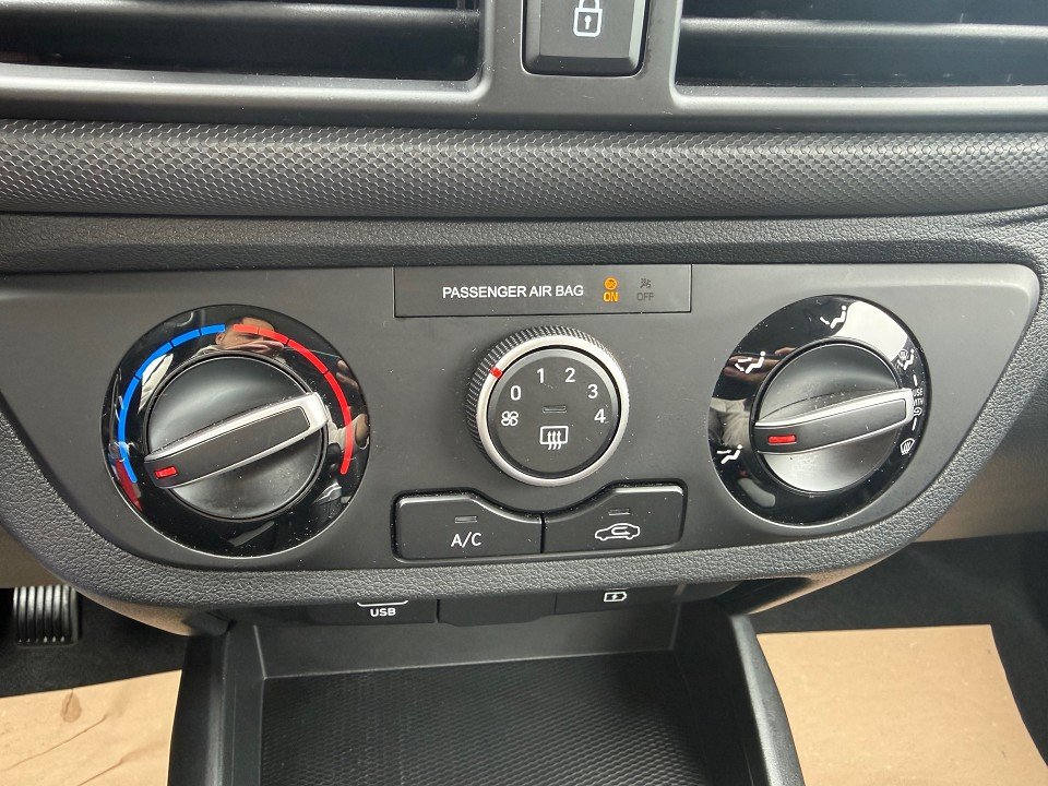 Fahrzeugabbildung Hyundai i10 Connect & Go