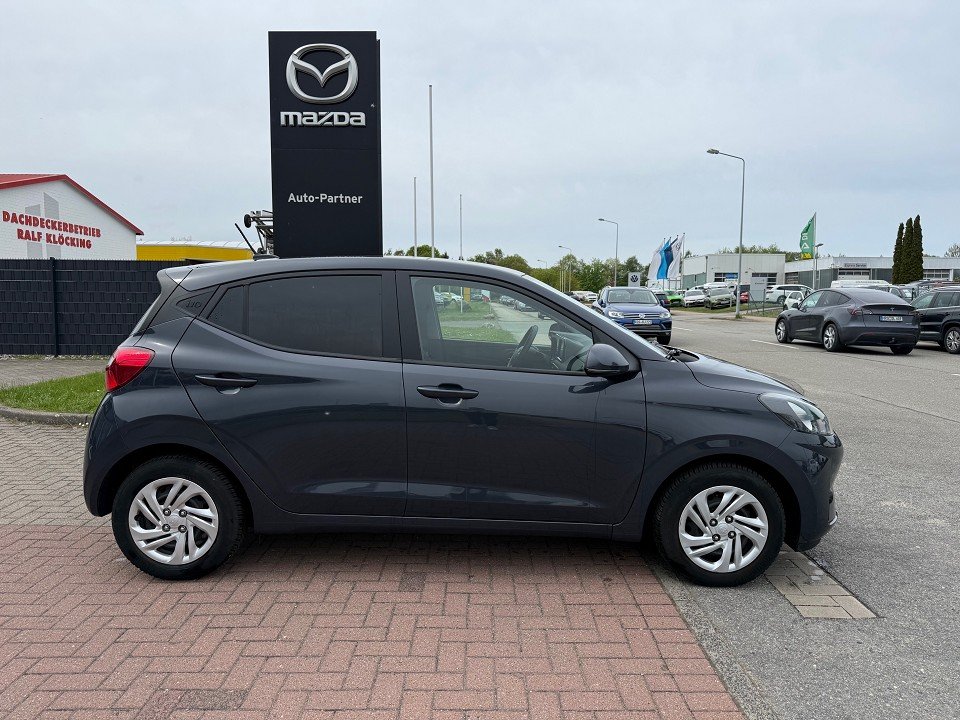 Fahrzeugabbildung Hyundai i10 Connect & Go