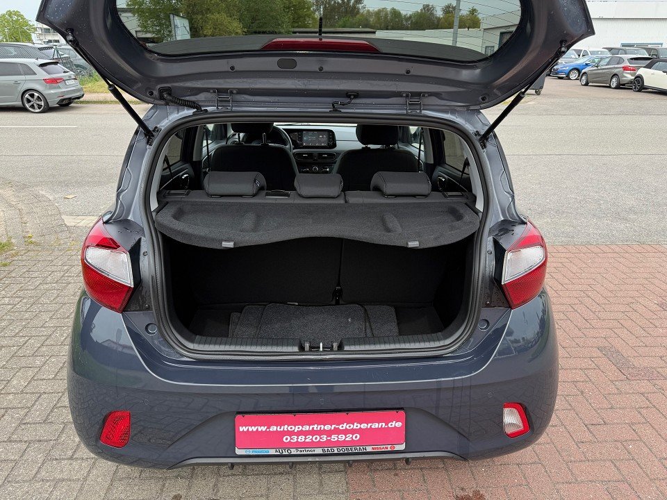 Fahrzeugabbildung Hyundai i10 Connect & Go