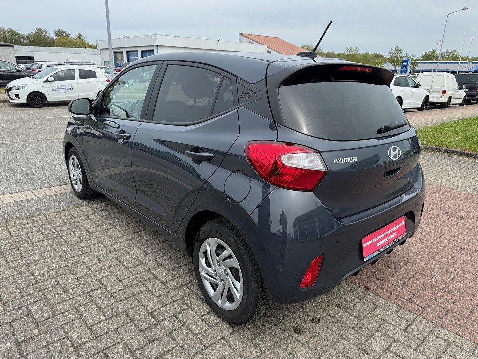Fahrzeugabbildung Hyundai i10 Connect & Go
