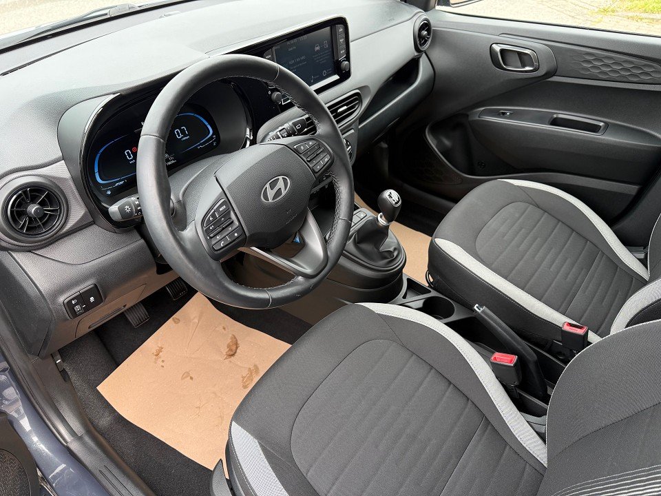 Fahrzeugabbildung Hyundai i10 Connect & Go