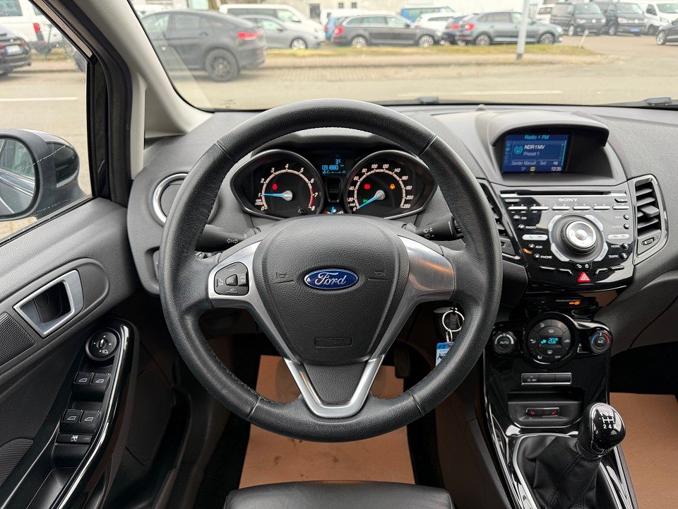 Fahrzeugabbildung Ford Fiesta 1.0 EcoBoost Titanium