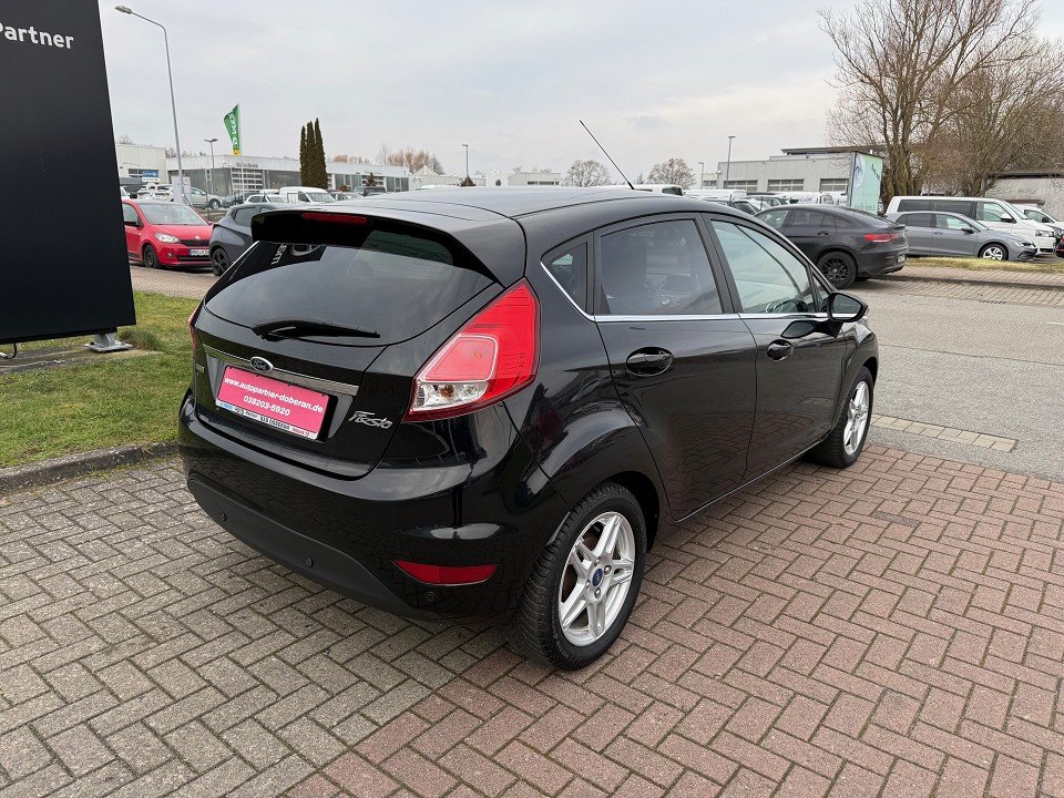 Fahrzeugabbildung Ford Fiesta 1.0 EcoBoost Titanium