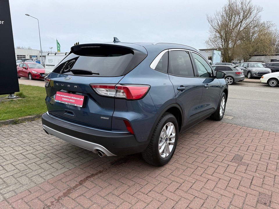 Fahrzeugabbildung Ford Kuga Hybrid Titanium X