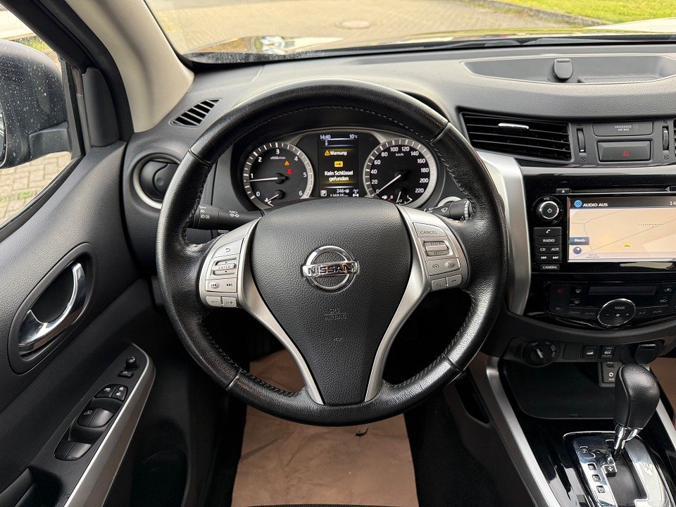 Fahrzeugabbildung Nissan Navara Tekna Double Cab 4x4