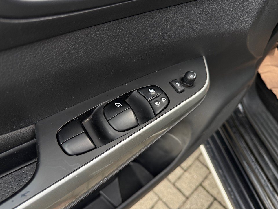 Fahrzeugabbildung Nissan Navara Tekna Double Cab 4x4