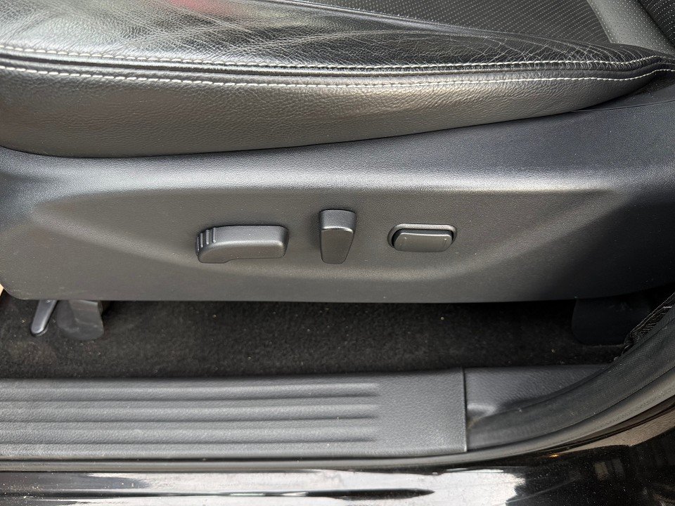 Fahrzeugabbildung Nissan Navara Tekna Double Cab 4x4