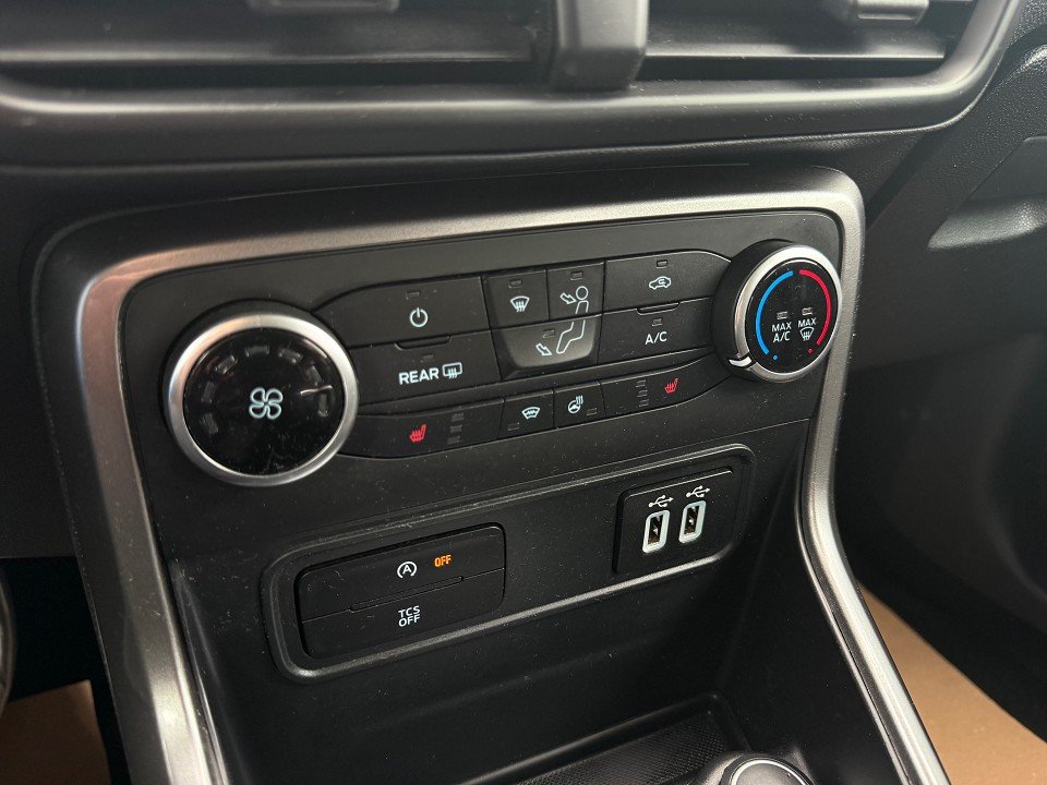 Fahrzeugabbildung Ford EcoSport Cool & Connect