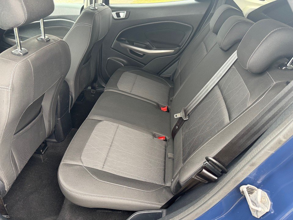 Fahrzeugabbildung Ford EcoSport Cool & Connect