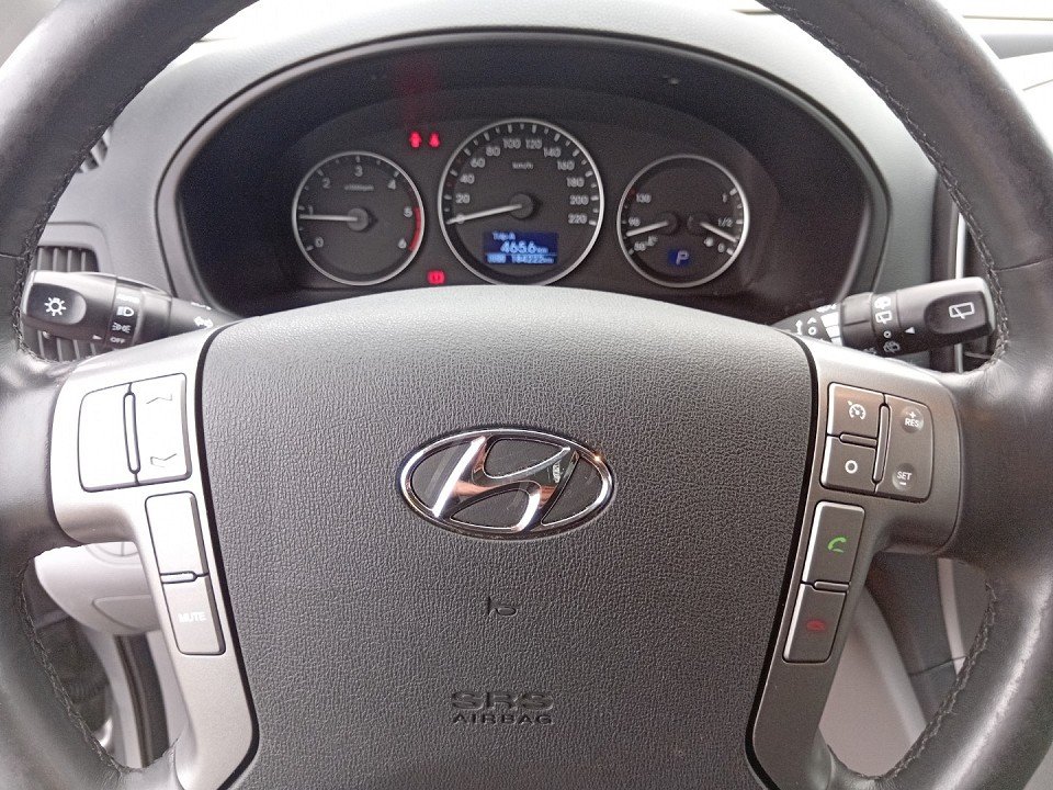 Fahrzeugabbildung Hyundai H-1 Travel Trend