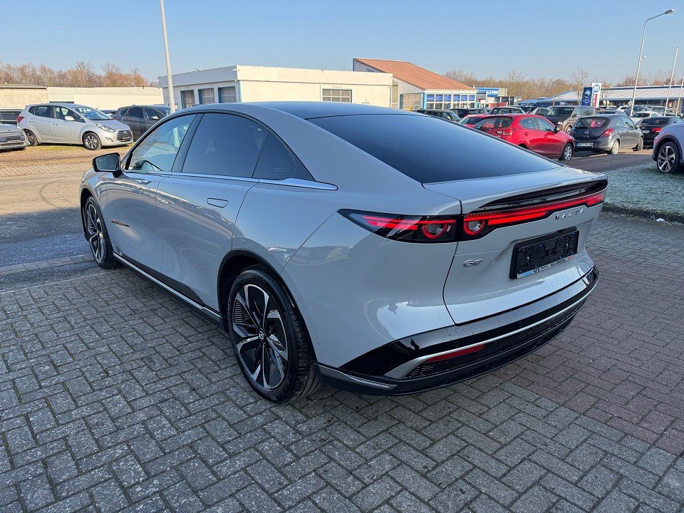 Fahrzeugabbildung Mazda 6E EV 258ps 1AT RWD Takumi Plus