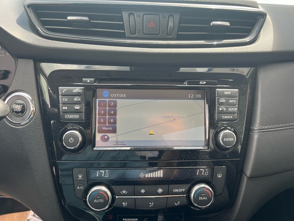 Fahrzeugabbildung Nissan X-Trail 1.3 DIG-T 160PS DCT 4x2 N-Connecta