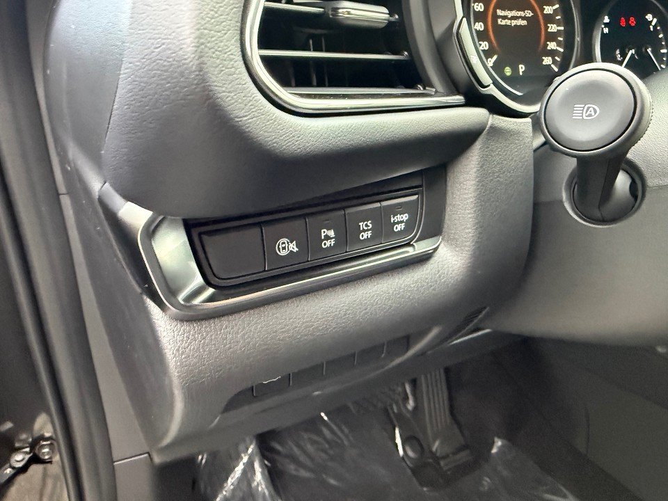 Fahrzeugabbildung Mazda CX-30 2.5L e-SKYACTIV G 140ps 6AT Homura