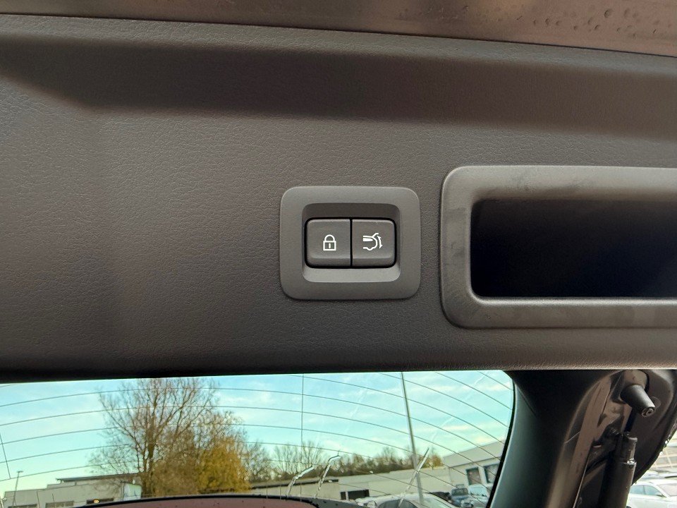 Fahrzeugabbildung Mazda CX-30 2.5L e-SKYACTIV G 140ps 6AT Homura